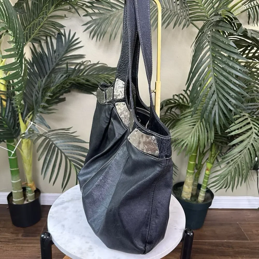 DASA Black leather hobo bag Y2K Hammered metal slouch Large